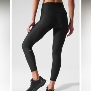 Alo 7/8 High-Waist Airlift Legging, Size Large NWT
